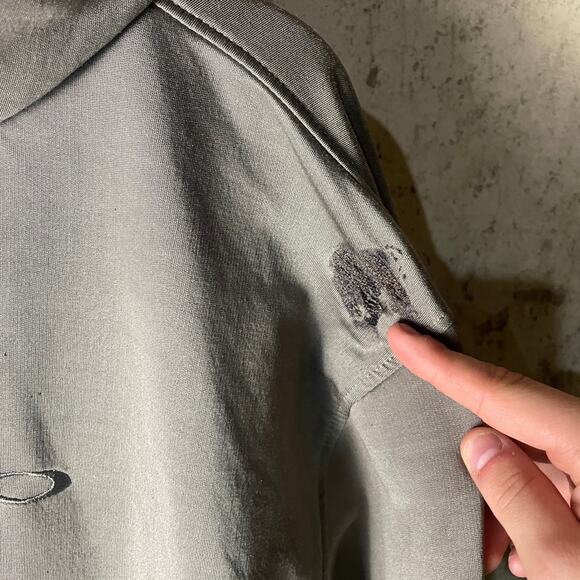 Oakley Sportswear Y2K Distressed Charcoal Grey XL Essential Zip Up Hoodie - Picture 2 of 4